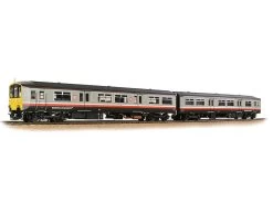 Bachmann 32-930SF Dieseltriebwagen Class 150/1 DMU 150133 BR Regional Railways Digital Sound 00